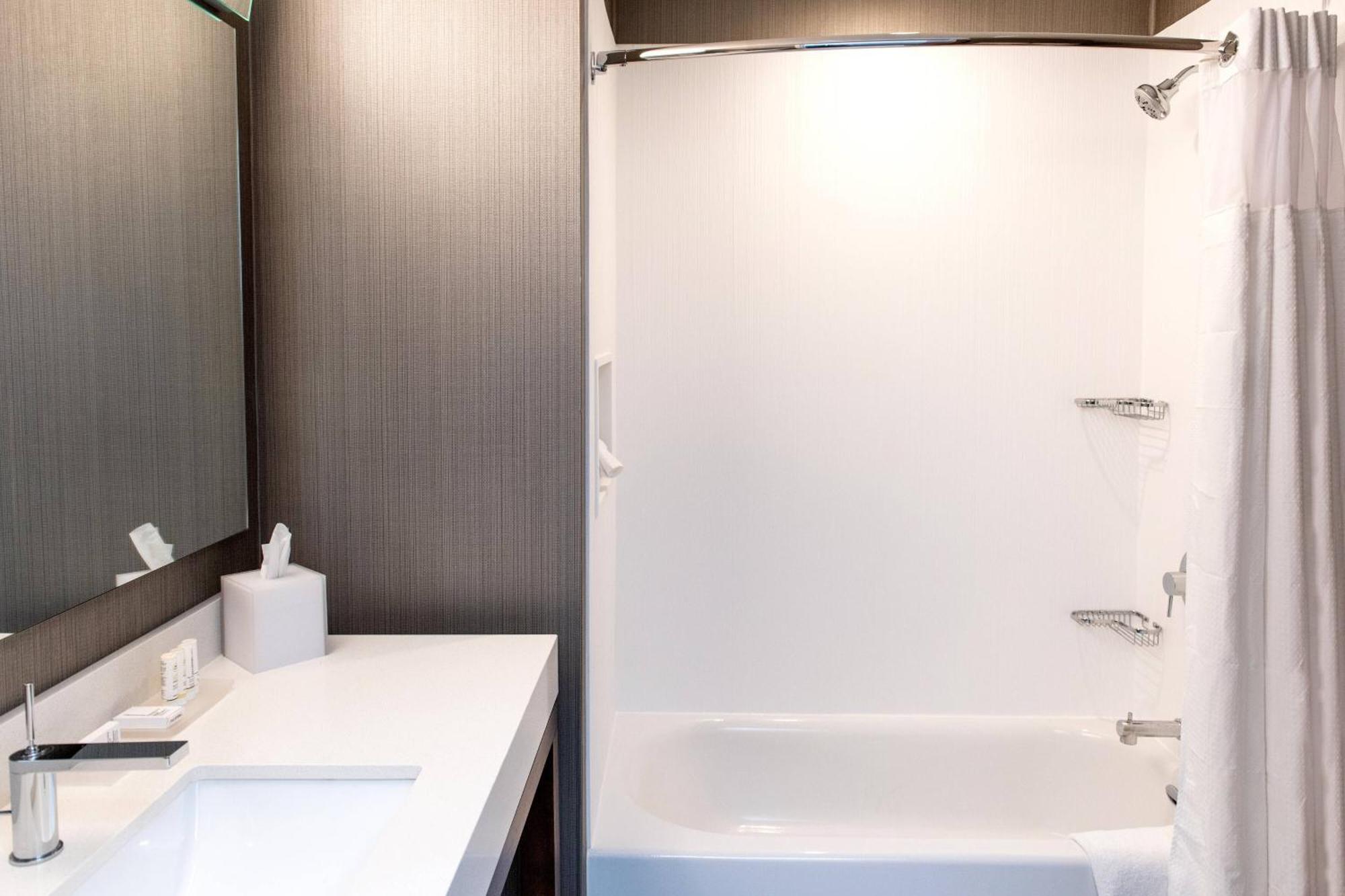 Courtyard By Marriott Mesa At Wrigleyville West Εξωτερικό φωτογραφία