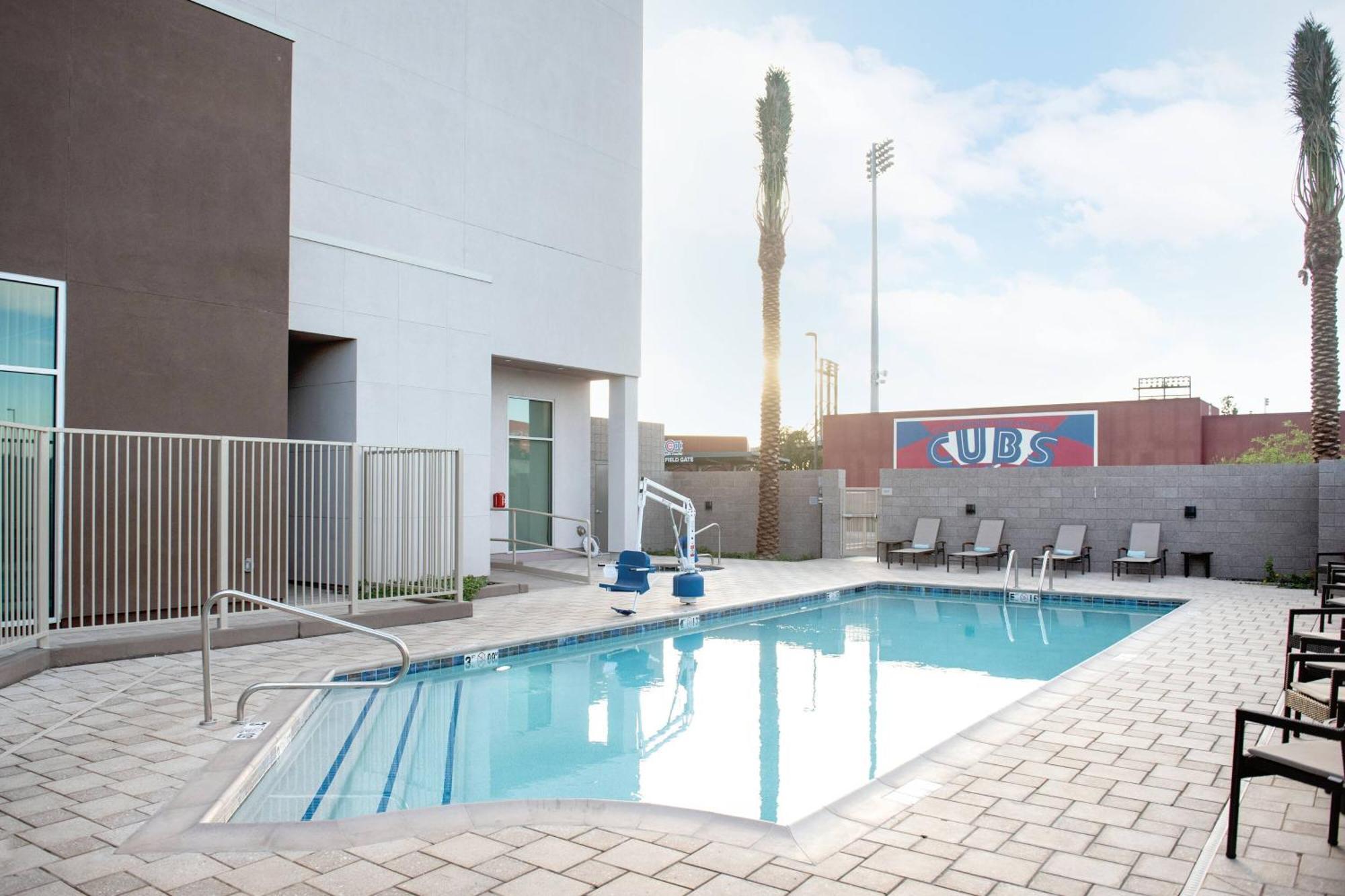 Courtyard By Marriott Mesa At Wrigleyville West Εξωτερικό φωτογραφία