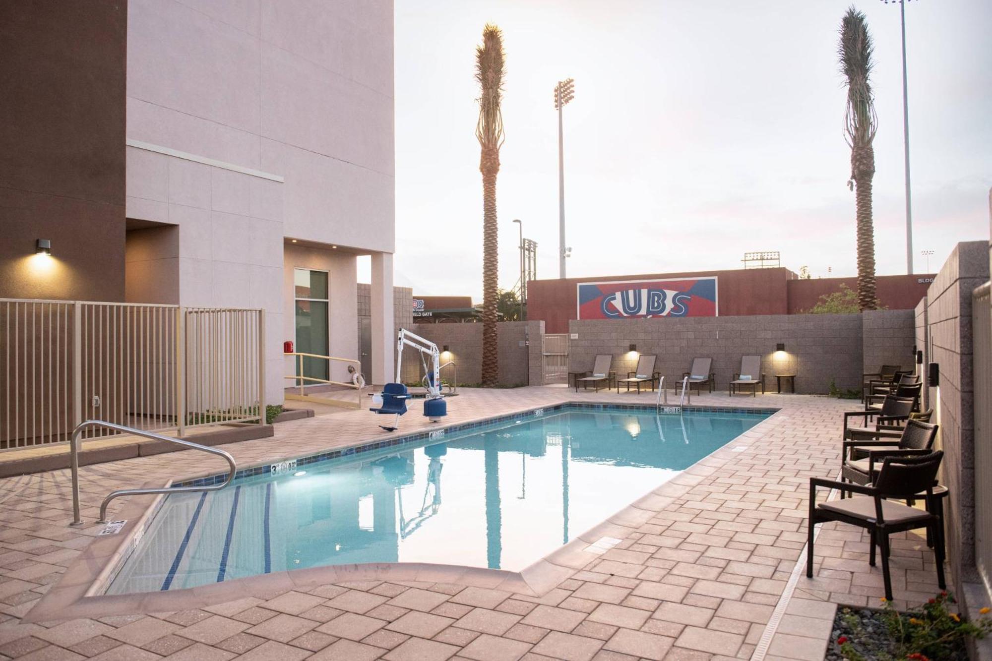 Courtyard By Marriott Mesa At Wrigleyville West Εξωτερικό φωτογραφία