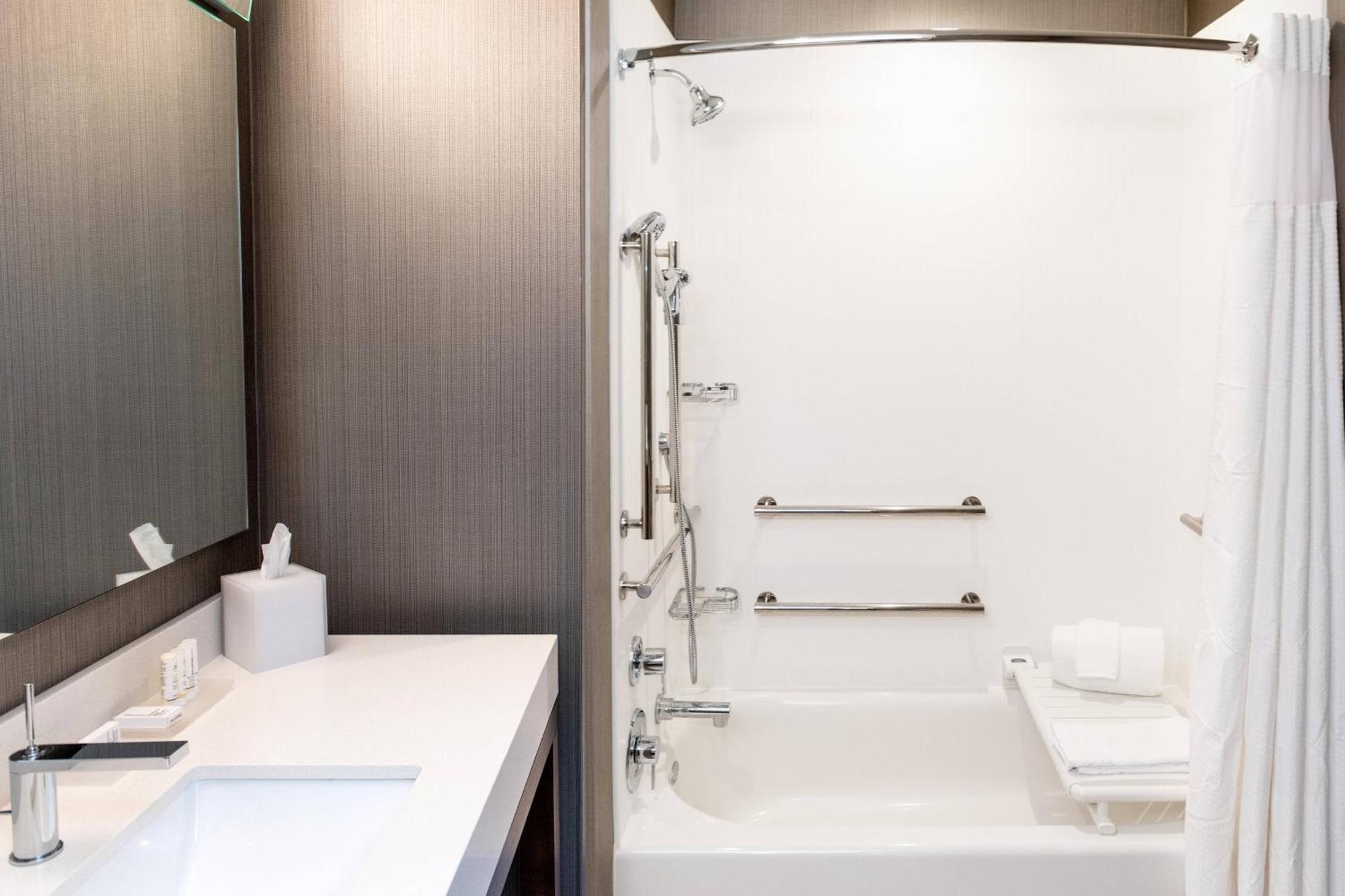 Courtyard By Marriott Mesa At Wrigleyville West Εξωτερικό φωτογραφία