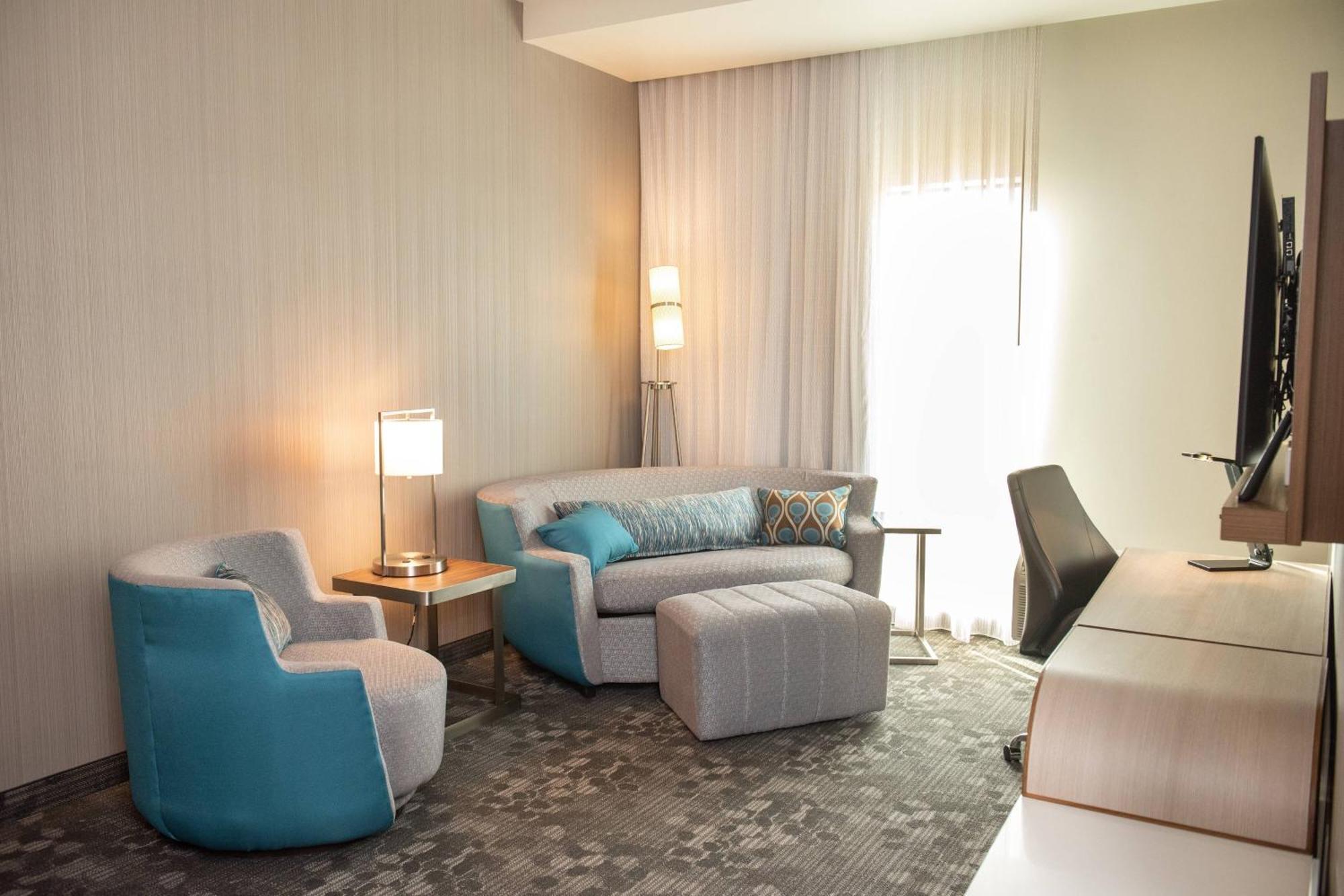 Courtyard By Marriott Mesa At Wrigleyville West Εξωτερικό φωτογραφία