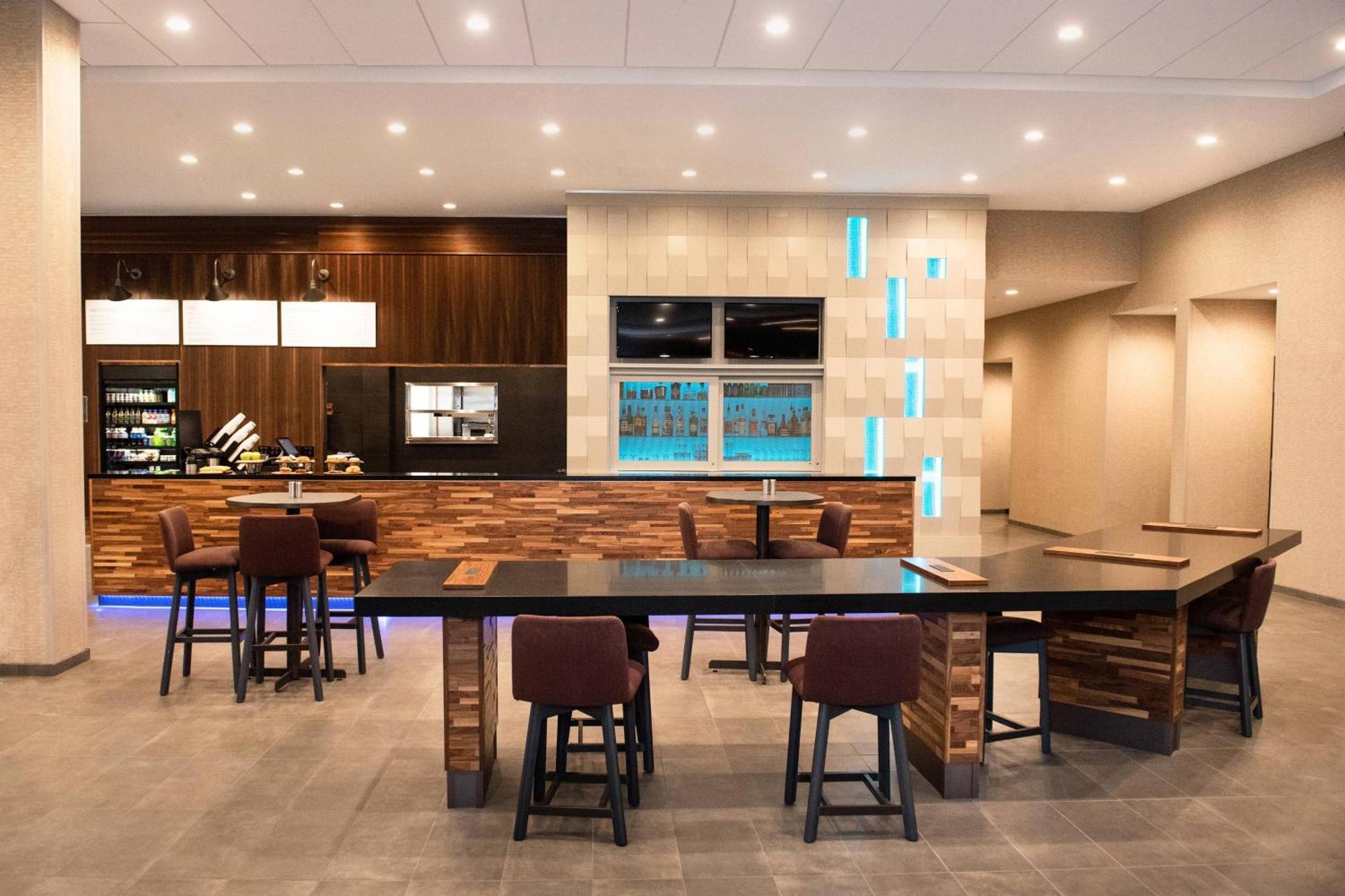 Courtyard By Marriott Mesa At Wrigleyville West Εξωτερικό φωτογραφία