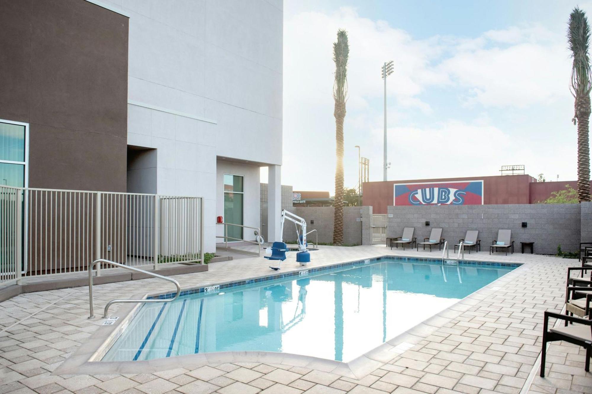 Courtyard By Marriott Mesa At Wrigleyville West Εξωτερικό φωτογραφία